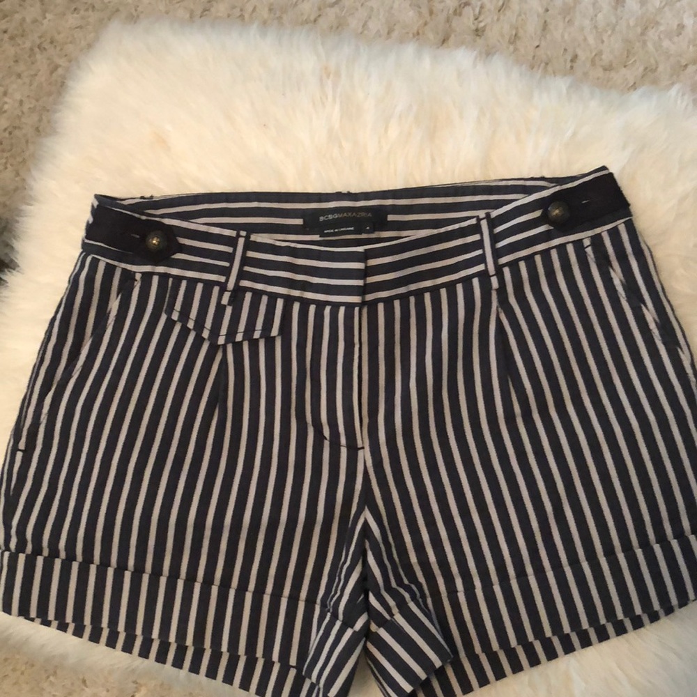 Last call Donating ❤️BCBG MaxAzria Cotton Short❤️